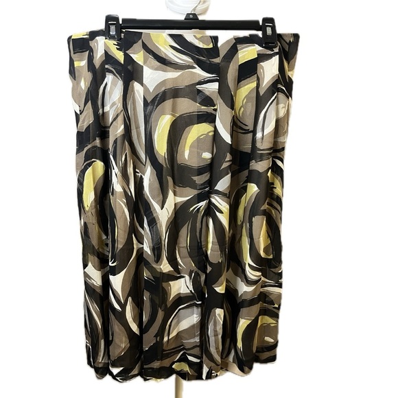 EPISODE 100% Silk Skirt | Size 14 - Picture 1 of 5